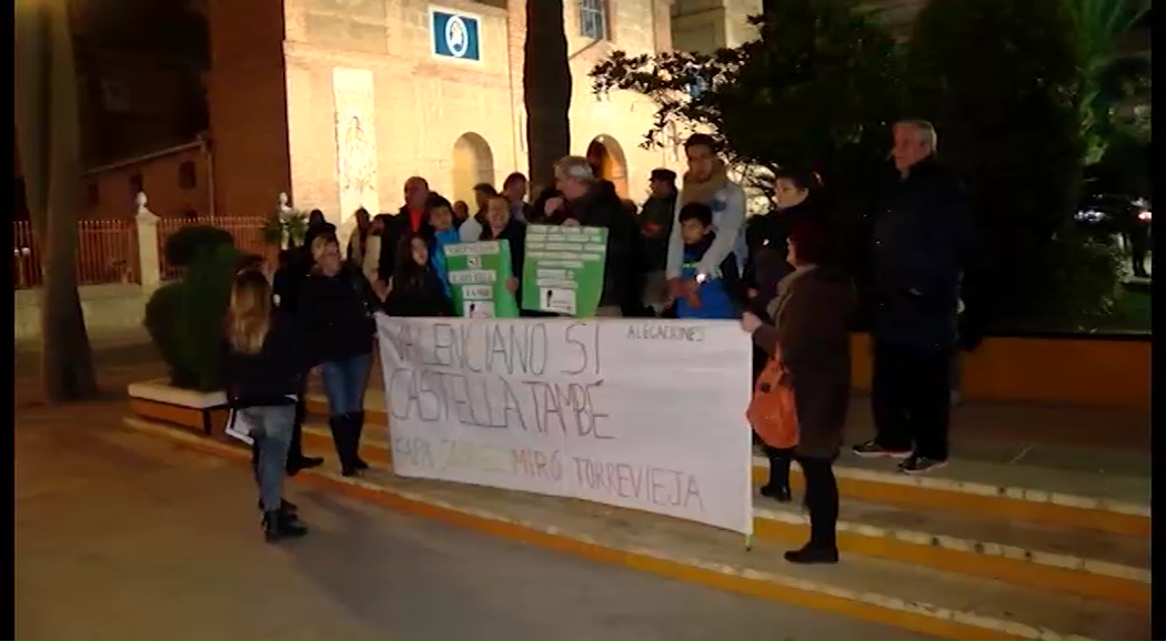 Imagen de Poco seguimiento en la convocatoria contra el decreto del Plurilingüismo en Torrevieja