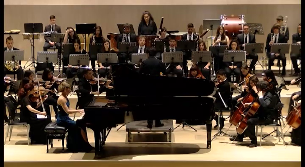 Imagen de La Orquesta de Jóvenes de la Provincia de Alicante recibe la ovación del público torrevejense