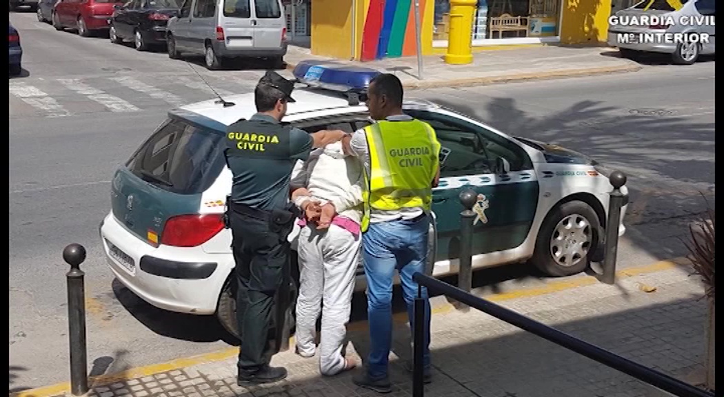 Imagen de La Guardia Civil detiene en Crevillente y en Torrevieja a tres personas por hurtos en vehículos