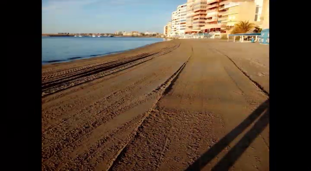 Imagen de Las playas de Torrevieja reciben un aporte de 360 toneladas de arena