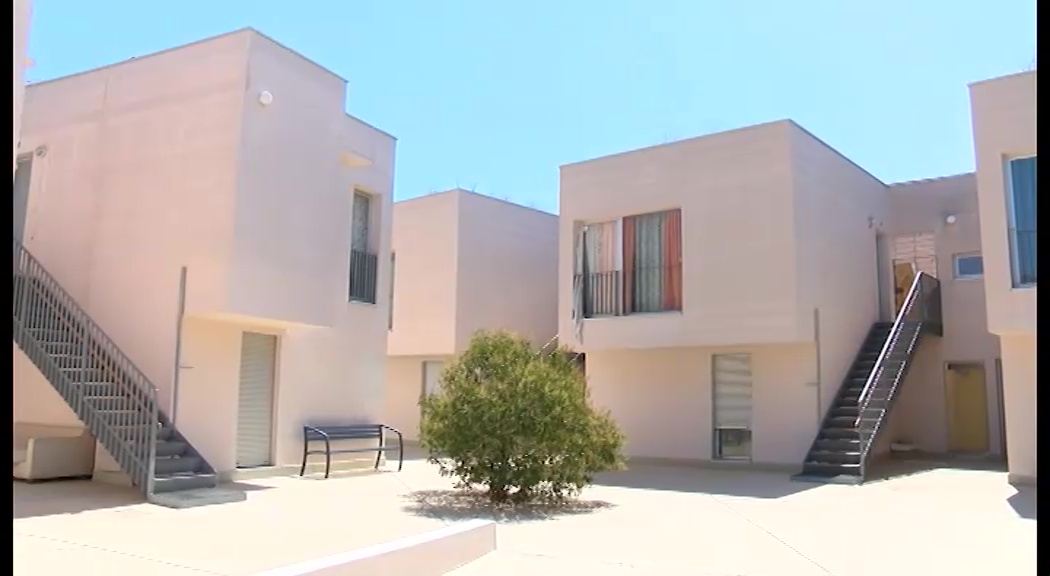 Imagen de La Generalitat adjudica en Torrevieja nueve viviendas públicas en régimen de alquiler a familias