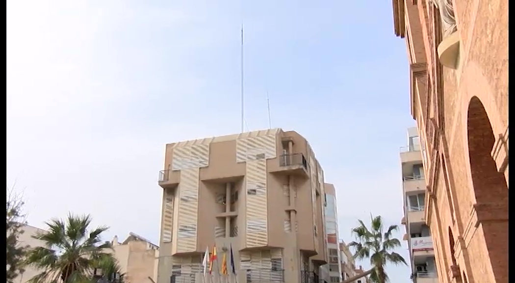 Imagen de El ayuntamiento saca un contrato de 17.300 euros para reparar pararrayos de edificios municipales