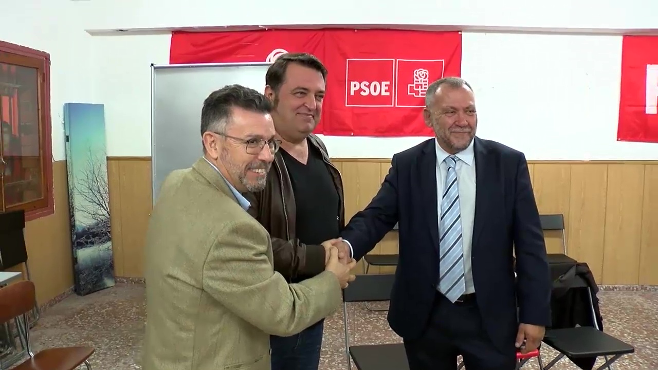 Imagen de Encuentro socialista en Torrevieja con Manuel Pineda y Francesc Signes