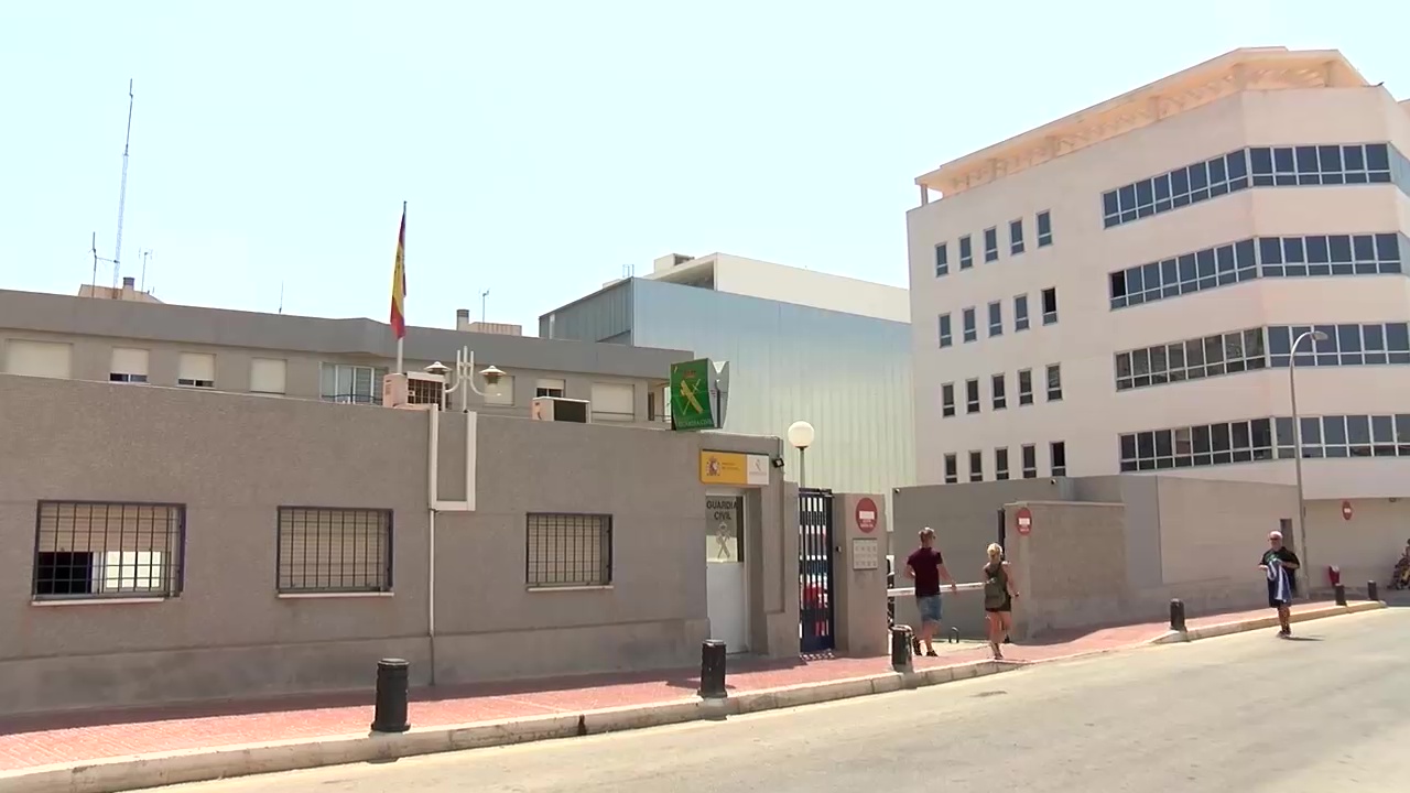 Imagen de La Guardia Civil cierra diez asociaciones cannábicas en Torrevieja
