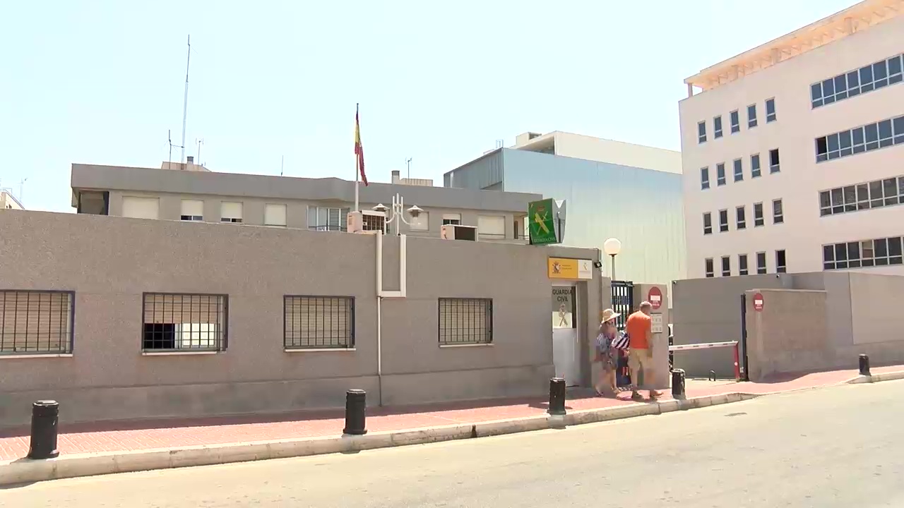 Imagen de La Guardia Civil detiene a tres personas por robos en viviendas de Orihuela Costa y Torrevieja