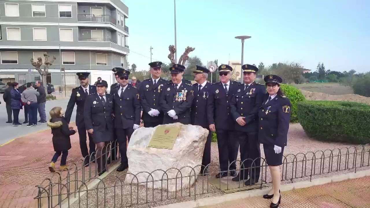 Imagen de El municipio de San Fulgencio homenajea a varios policías de Torrevieja