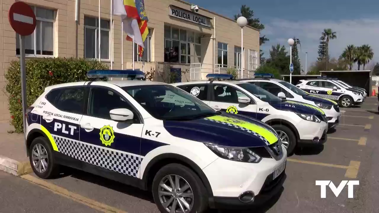Imagen de La policía local ya cuenta con 12 nuevos vehículos en alquiler hasta que salga el nuevo contrato