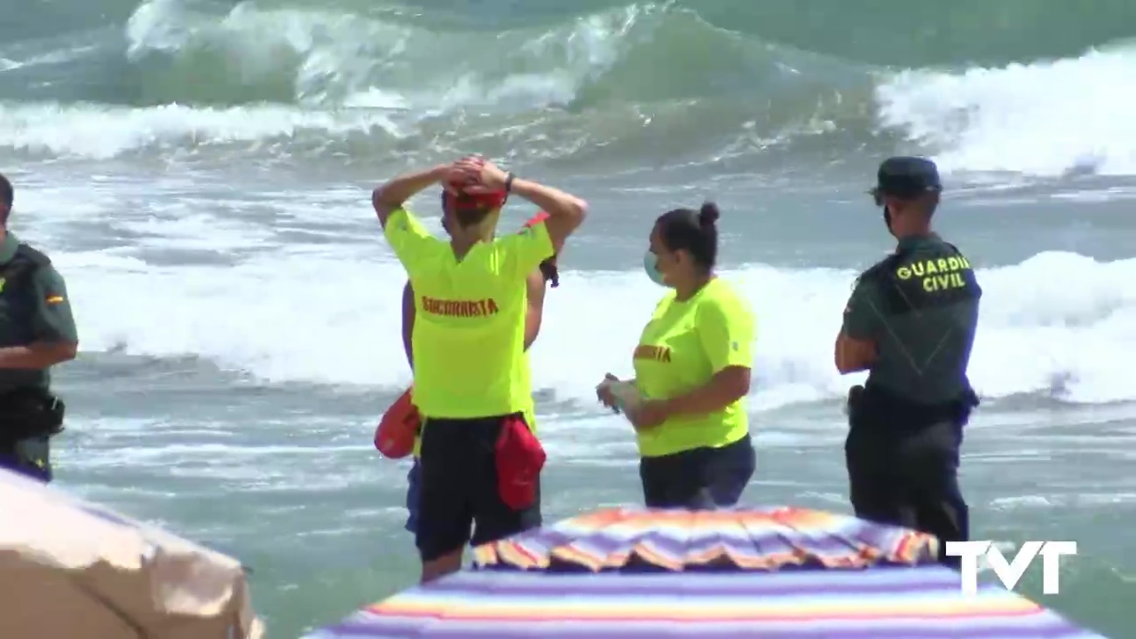 Imagen de Fallece ahogado un bañista en la Playa de La Mata
