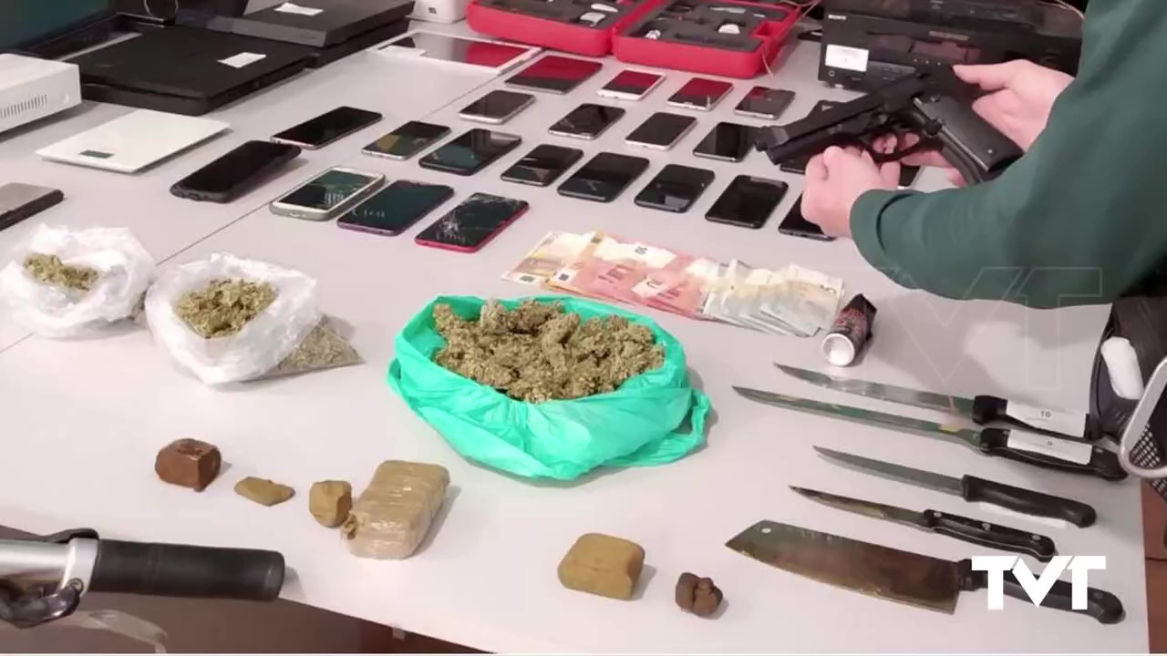 Imagen de La Guardia Civil desarticula un grupo criminal en Torrevieja que robaba bolsos para comprar droga