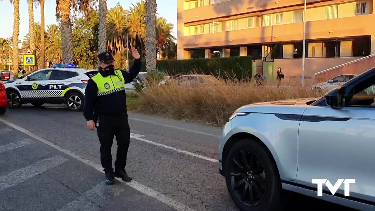 Imagen de Punto de verificación de vehículos tras cierre perimetral de la Comunidad Valenciana