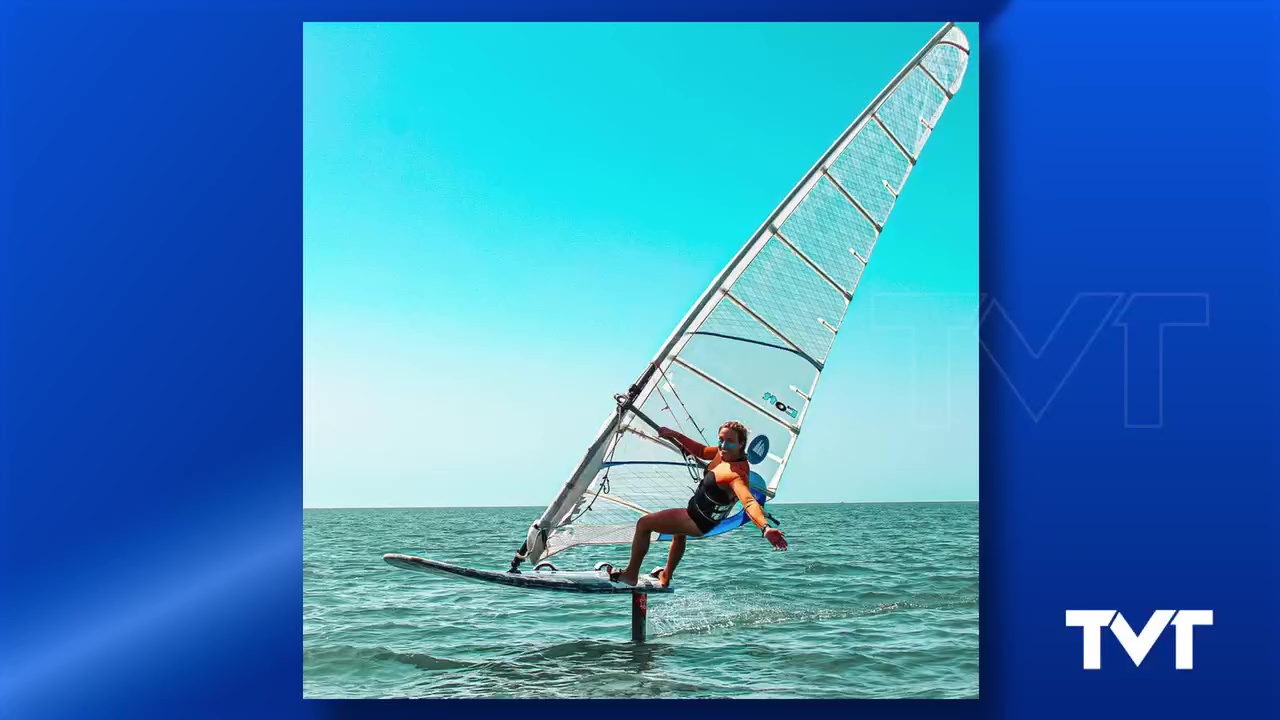 Imagen de El equipo de windsurf del RCNT, miembro de la selección nacional de Vela