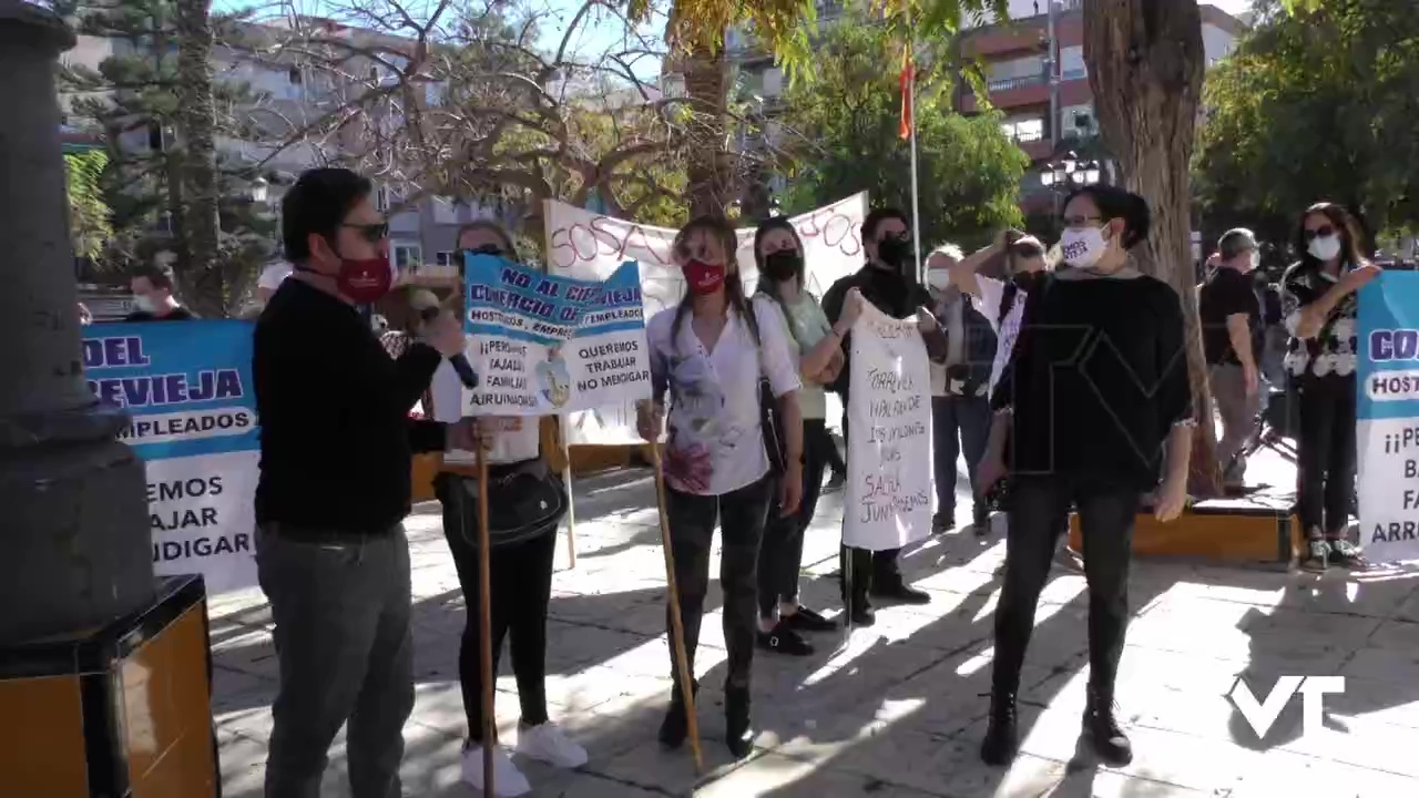 Imagen de  Los hosteleros, comercios y trabajadores vuelven a protagonizar una protesta pública en Torrevieja