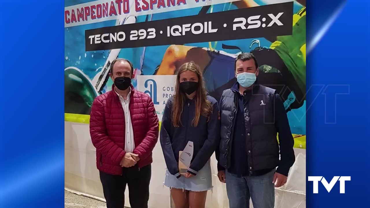 Imagen de Adriana Castro, subcampeona de España en windsurf clase Bic Techno sub 17
