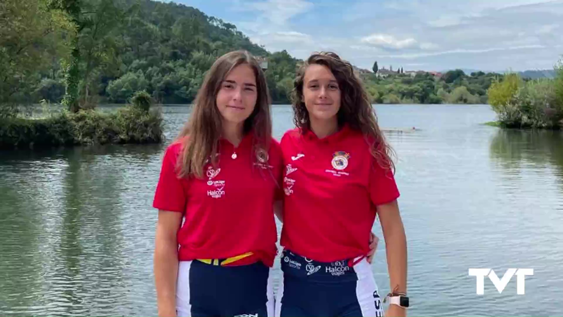 Imagen de Dos remeras torrevejenses se llevan la plata representando a España en la Copa Juventud