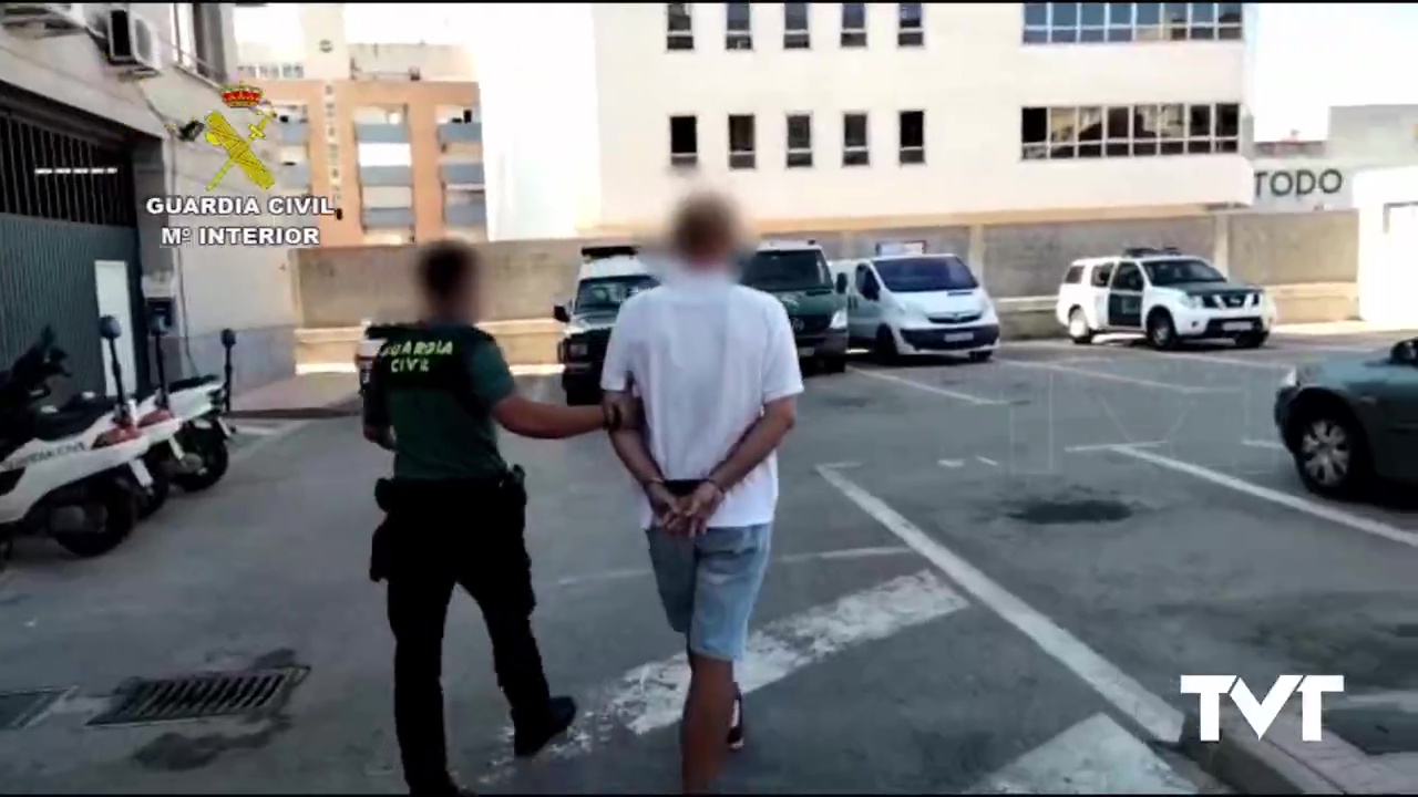 Imagen de La Guardia Civil detiene a un hombre que robaba en Torrevieja disfrazado de trabajador
