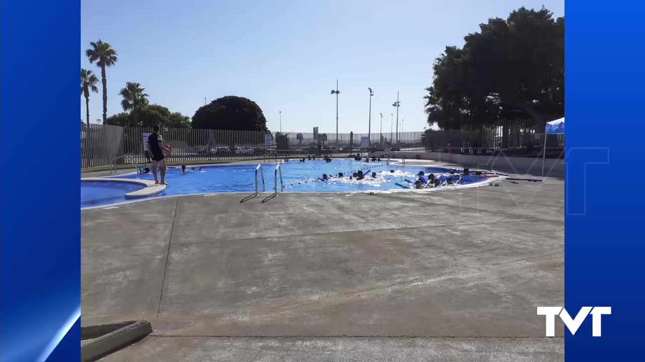 Imagen de Más de 300 niños de entre 2 y 16 años participan en los cursos de natación municipales
