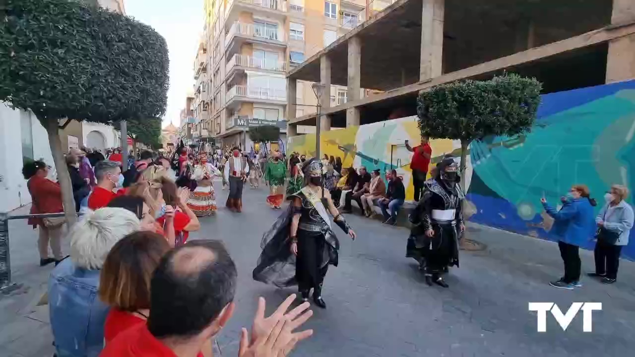 Imagen de Un mes de octubre con desfile de Moros y Cristianos en Torrevieja