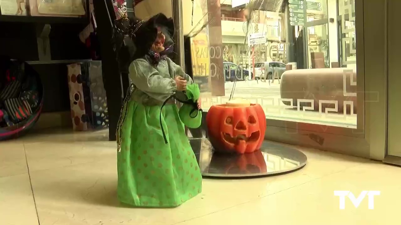 Imagen de Comercios de Torrevieja se suman a la fiesta de Halloween