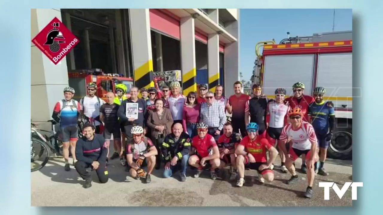 Imagen de Parte desde Torrevieja la 5ª Marcha a la Vega Baja para bomberos