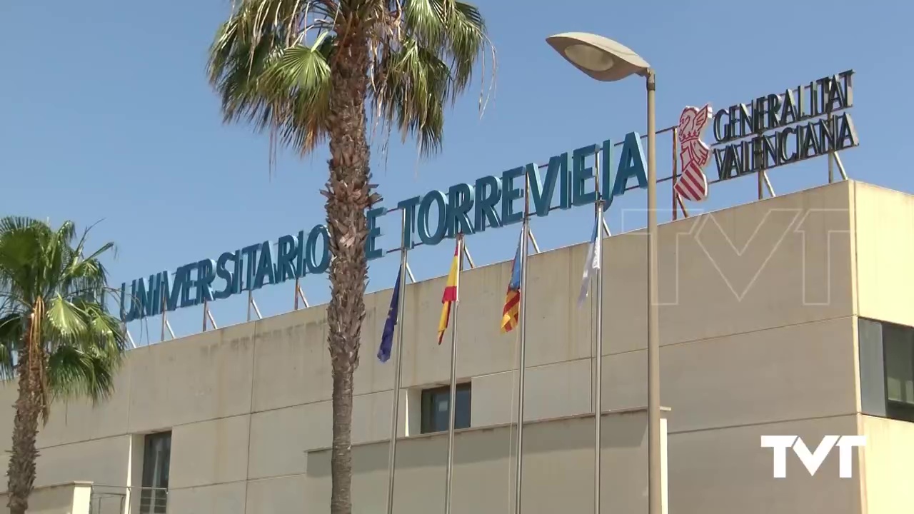 Imagen de 20 personas permanecen hospitalizadas en el Hospital de Torrevieja por coronavirus