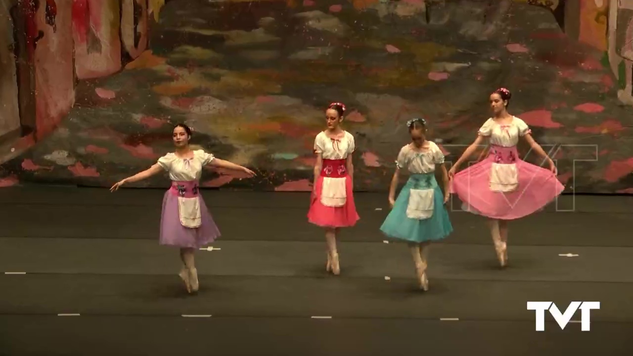 Imagen de La escuela municipal de danza protagoniza el espectáculo Coppelia