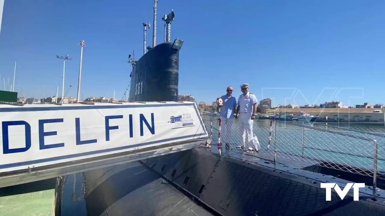 Imagen de Torrevieja recibe la visita del Comandante Naval de Alicante