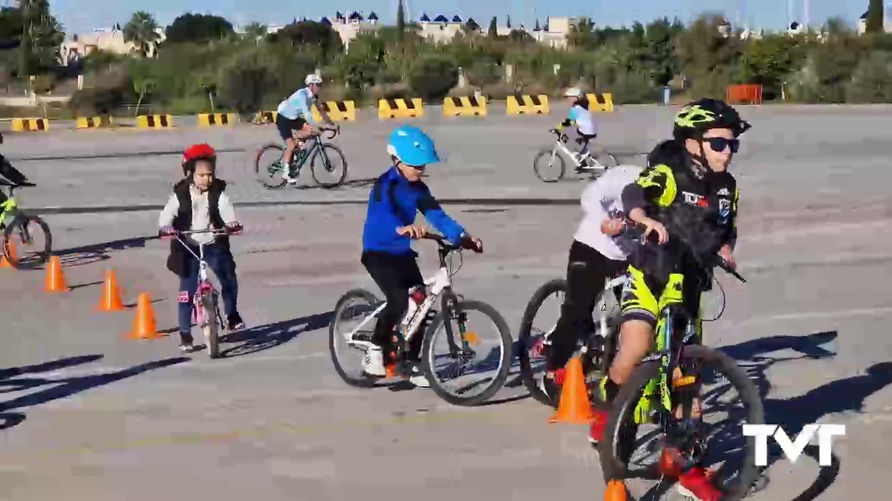 Imagen de Medio centenar de niños /as participaron en la I Gymkana Infantil de ciclismo