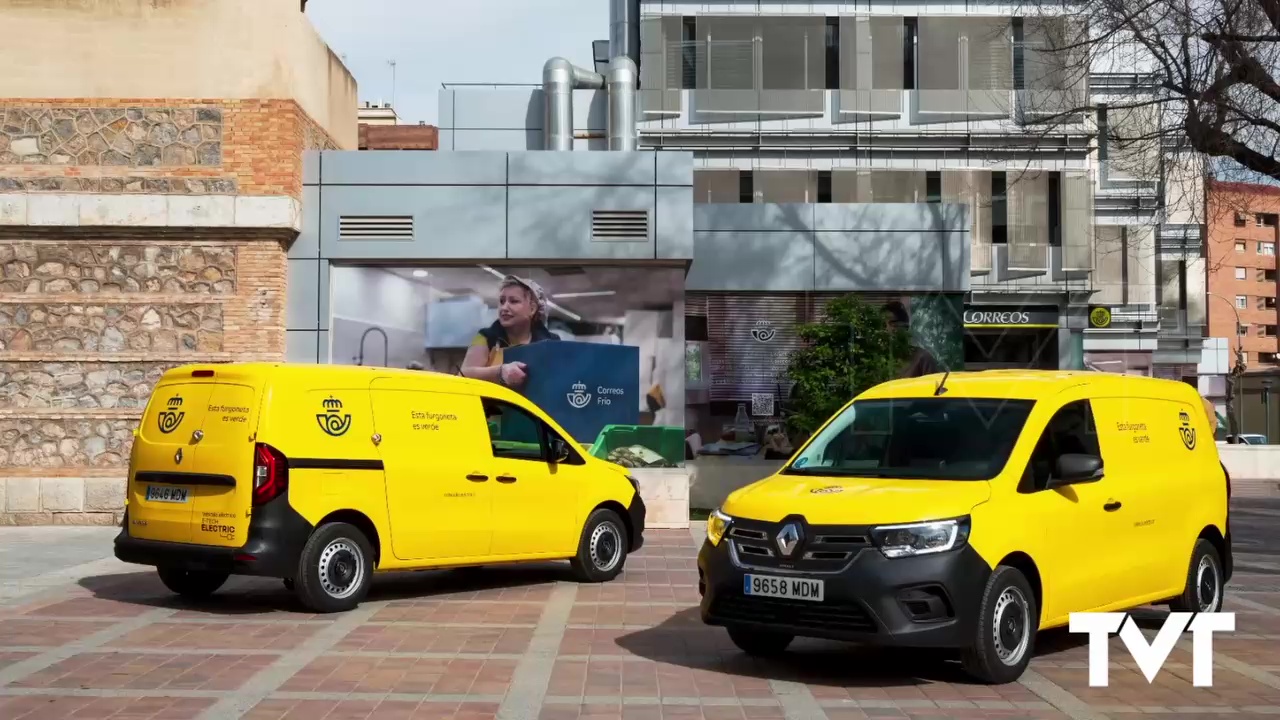 Imagen de Correos estrena seis furgonetas eléctricas en la comarca de la Vega Baja