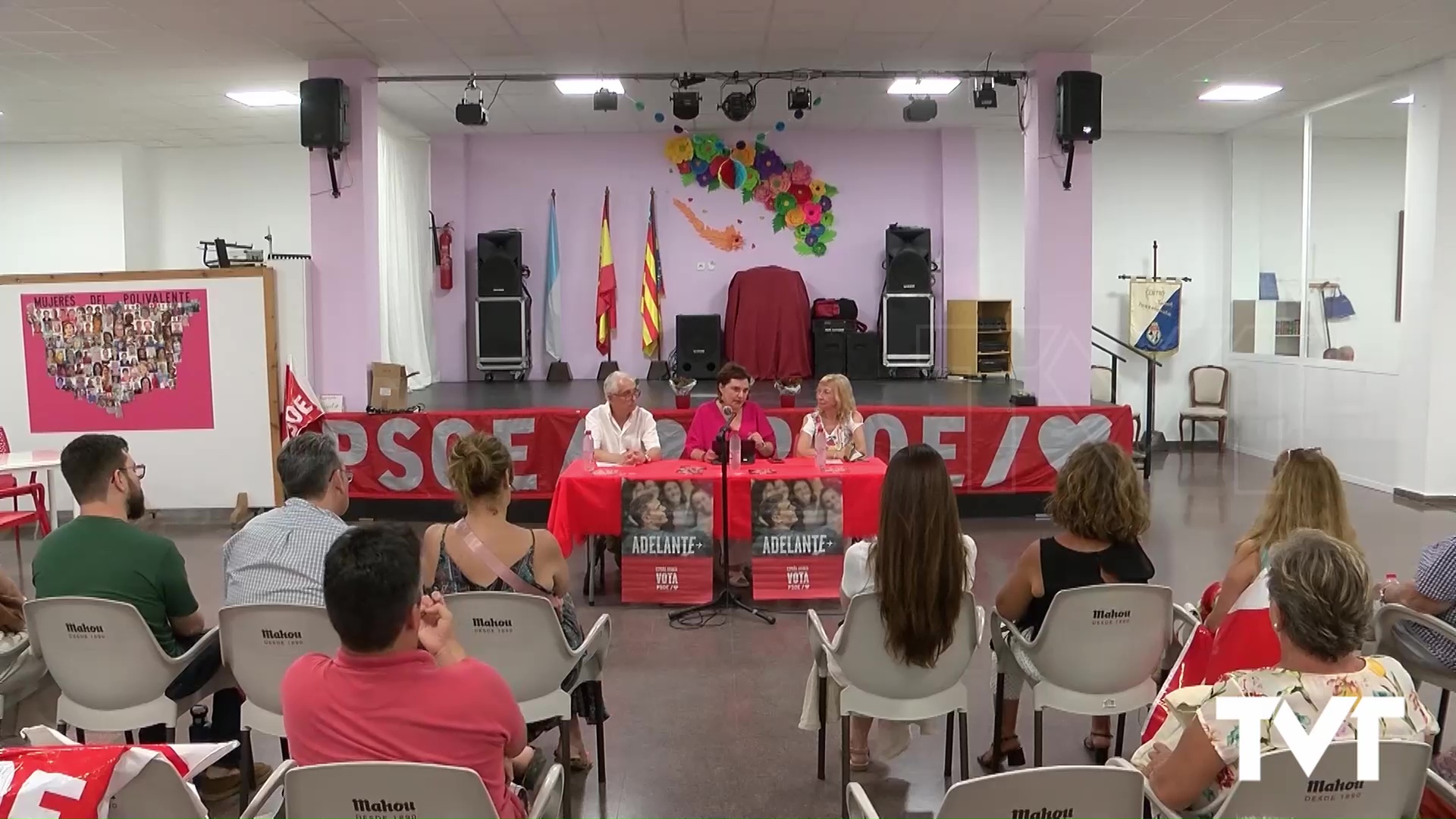 Imagen de La candidata socialista al Congreso Patricia Blanquer habla en Torrevieja sobre pensiones