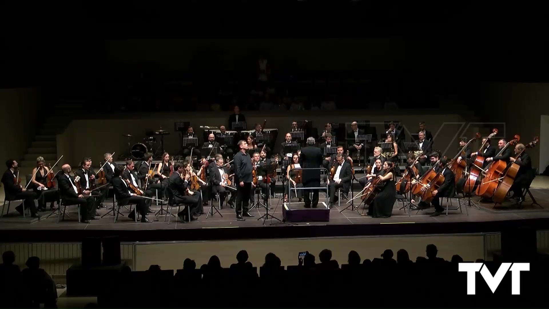 Imagen de La Orquesta Sinfónica de Torrevieja ya es Orquesta residente y titular del Auditorio 