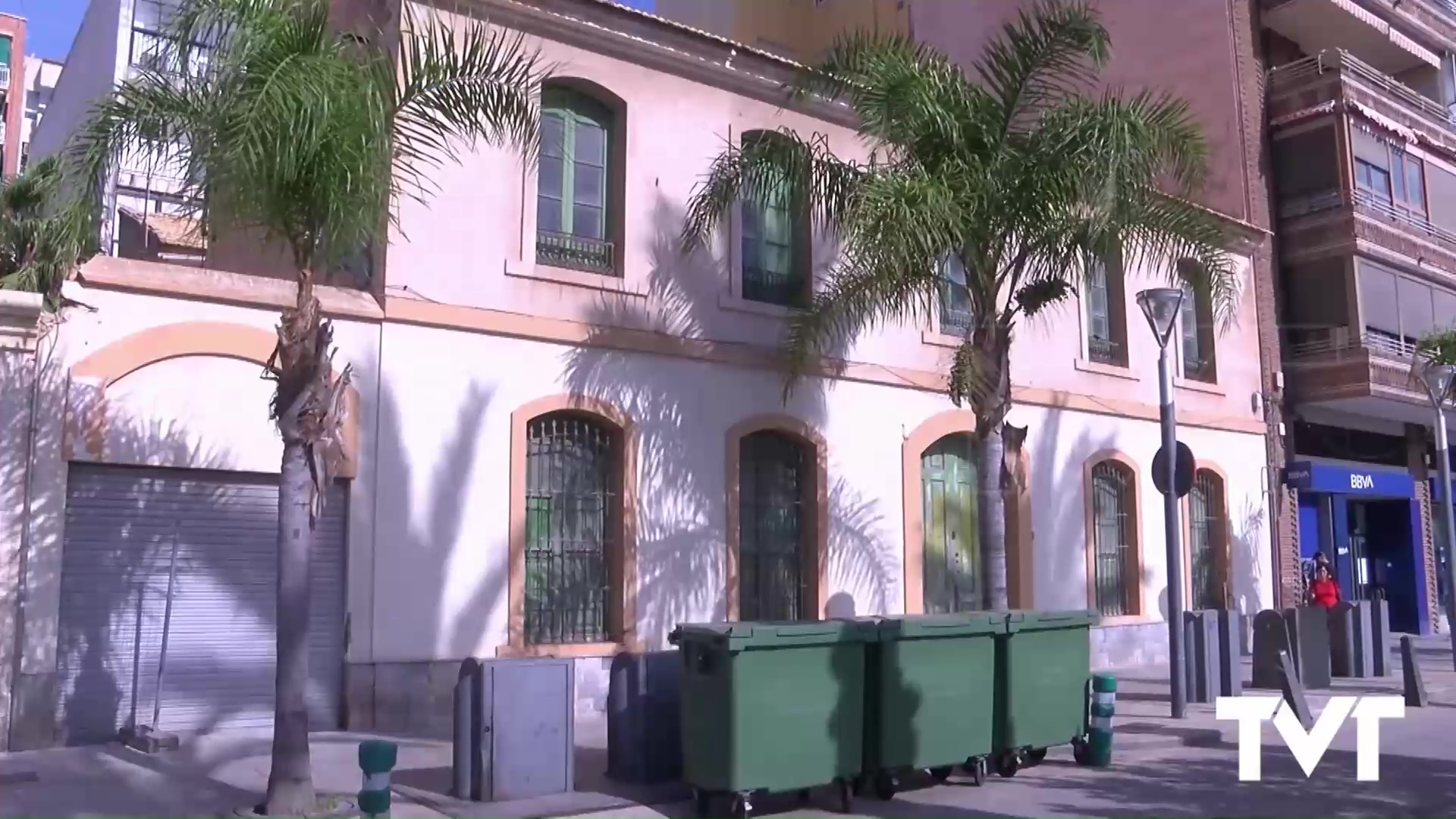 Imagen de El ayuntamiento adquiere por casi 200.000 euros 38 M2 de la antigua casa cuartel de la Guardia Civil para poder continuar con la obras de la sede universitaria 