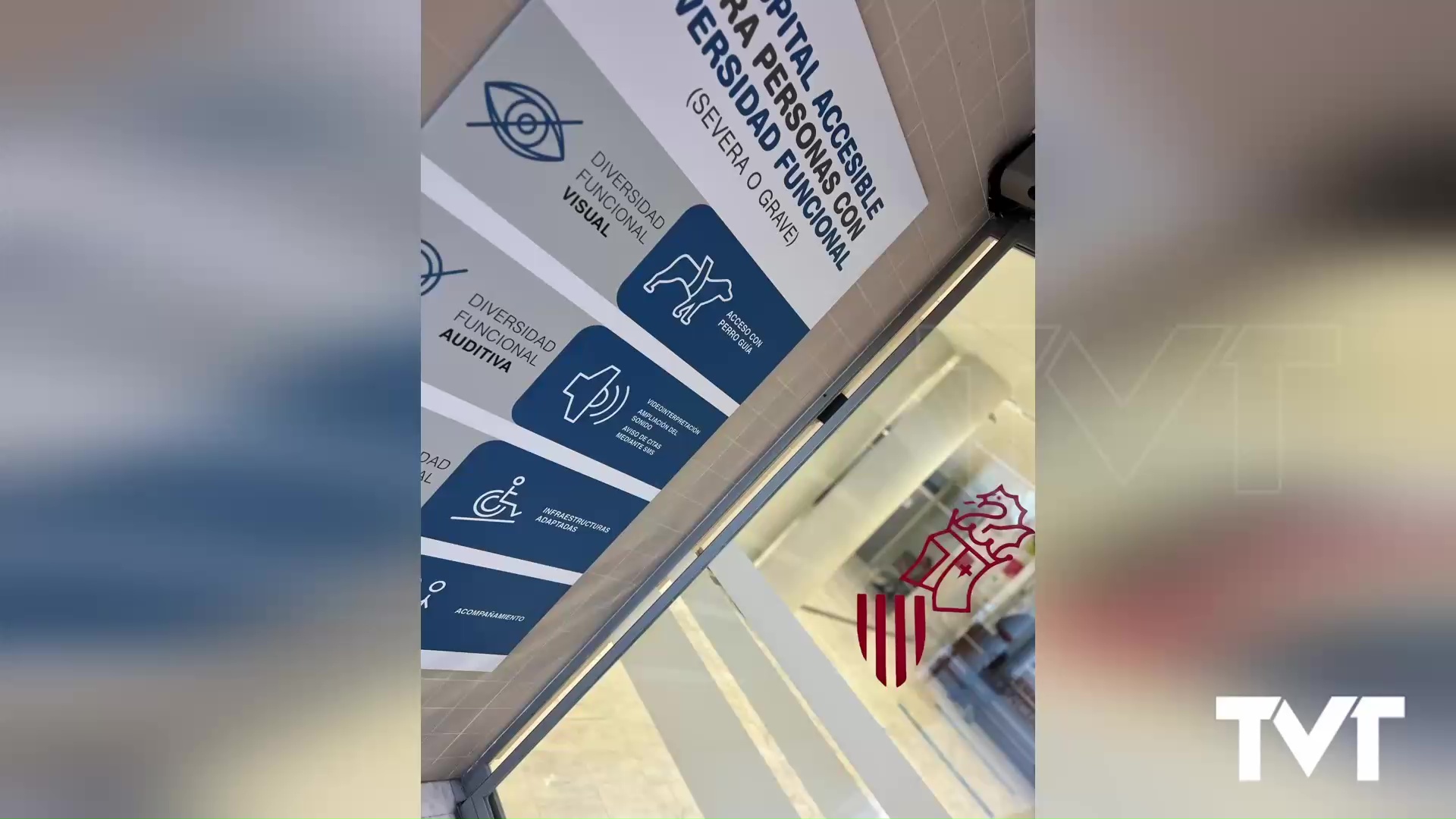 Imagen de El Hospital Universitario de Torrevieja incorpora un servicio de vídeo-interpretación en lengua de signos 