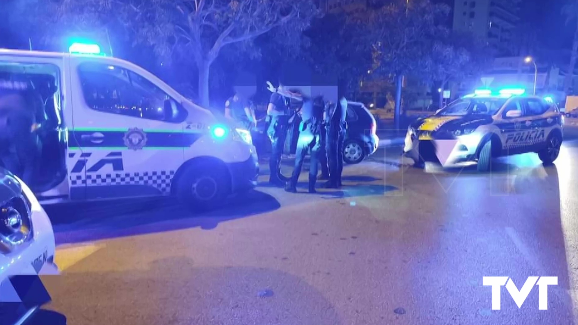 Imagen de Interceptado y reducidos los 2 ocupantes de un vehículo que circulaba a gran velocidad huyendo de la policía local 