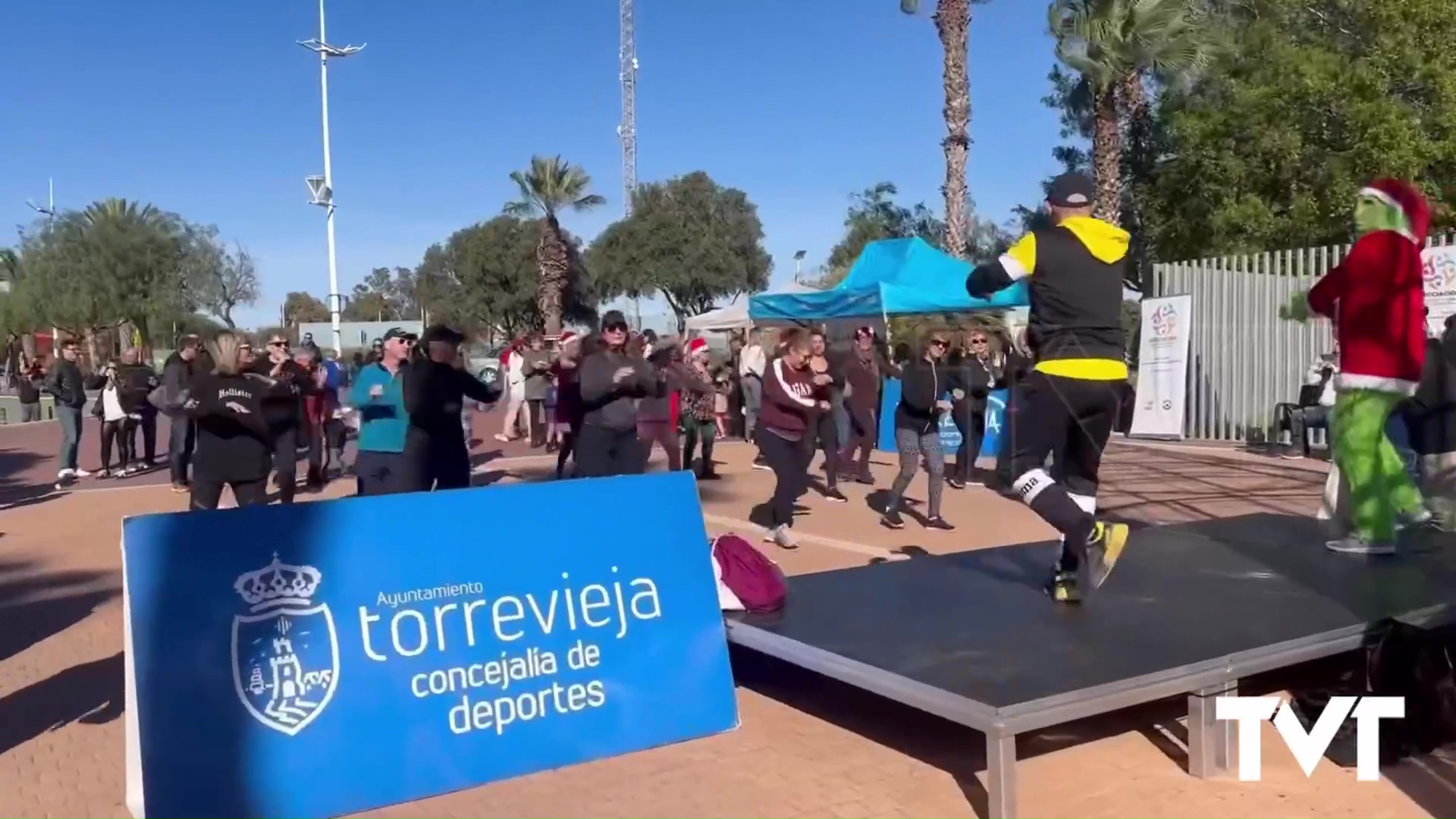Imagen de La XI Jornada deportiva solidaria logra recoger una tonelada de alimentos no perecederos 