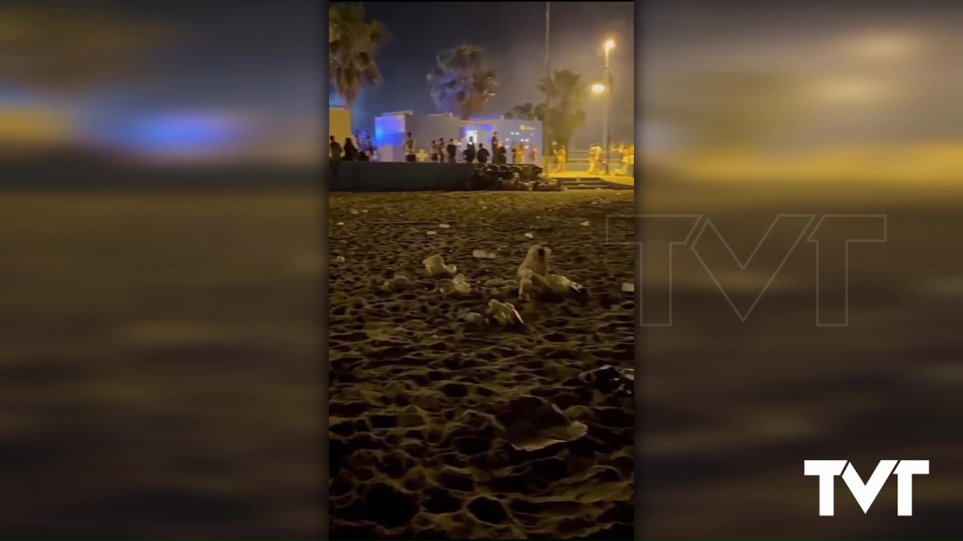Imagen de Los servicios de limpieza recogen 18.200 kg de basura de las playas en la madrugada de San Juan y 22.800 kilos transportados de residuos en general