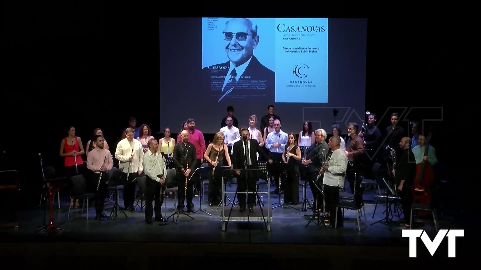 Imagen de La Orquesta de Flautas Casanovas triunfa en su concierto de presentación