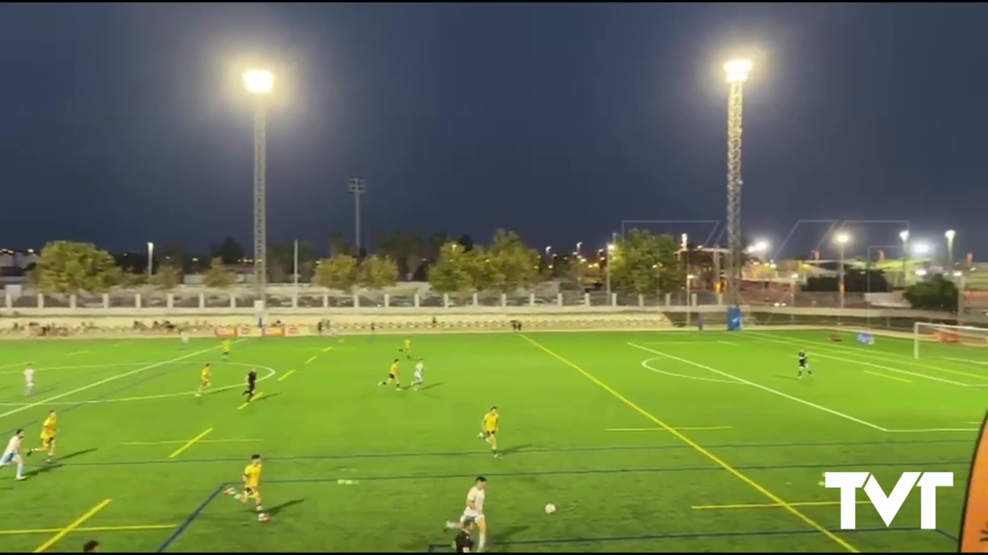 Imagen de El SC Torrevieja CF se lleva el Trofeo Ciudad de Torrevieja tras vencer 2-0 al Orihuela CF