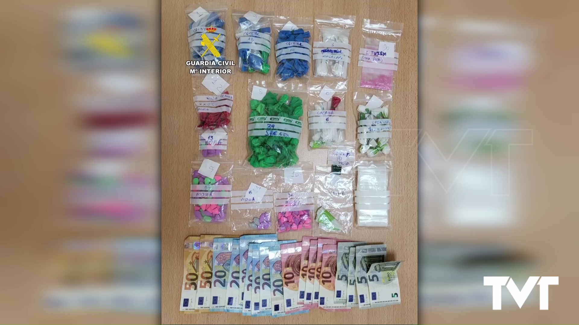 Imagen de La USECIC de Torrevieja detiene a un hombre que fue sorprendido con 180 dosis de diferentes drogas en su vehículo 