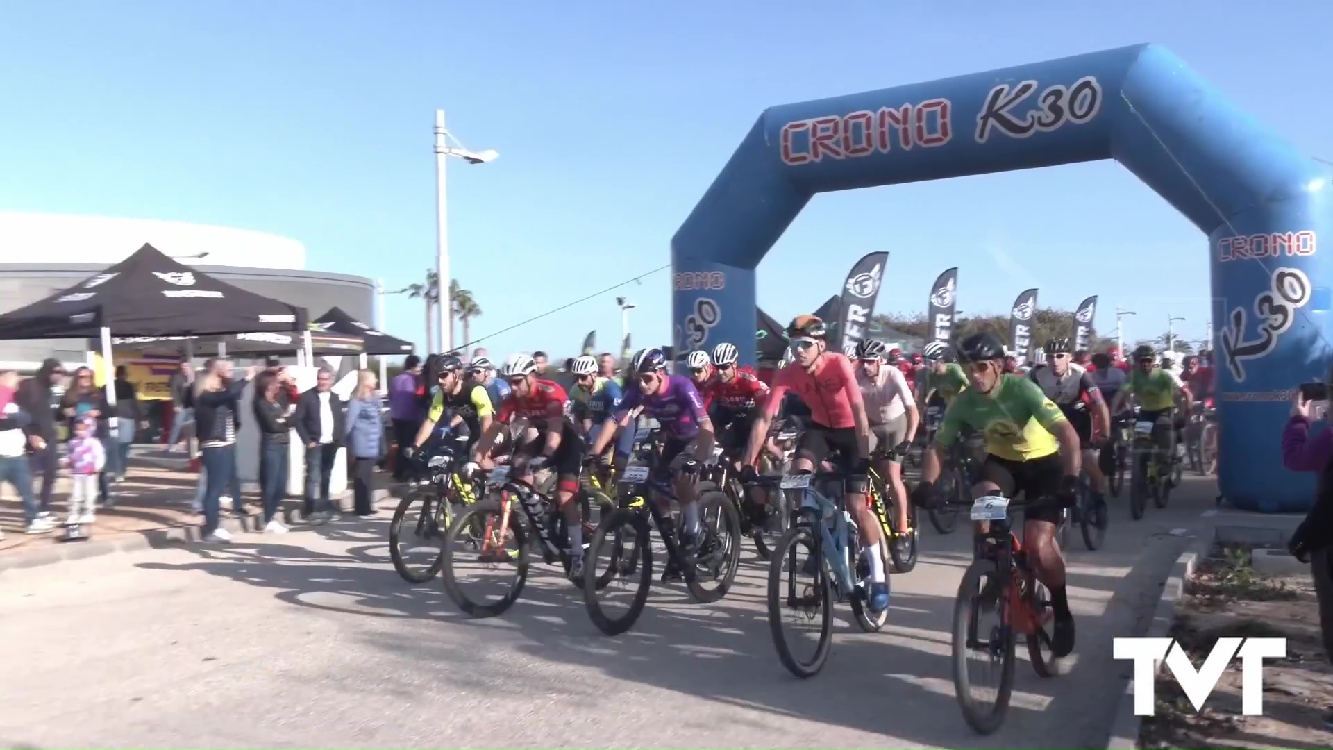 Imagen de El CD Chatarras recoge 400 kg de residuos en el parque natural de La Mata 