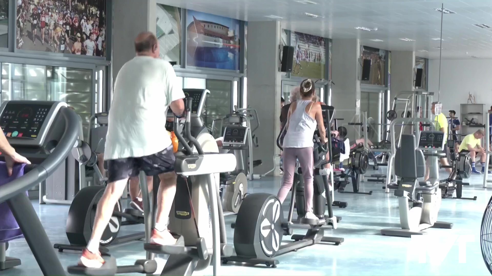 Imagen de Adjudicado por 330.000 euros el contrato para la adquisición de nueva maquinaria para los gimnasios de Torrevieja y La Mata