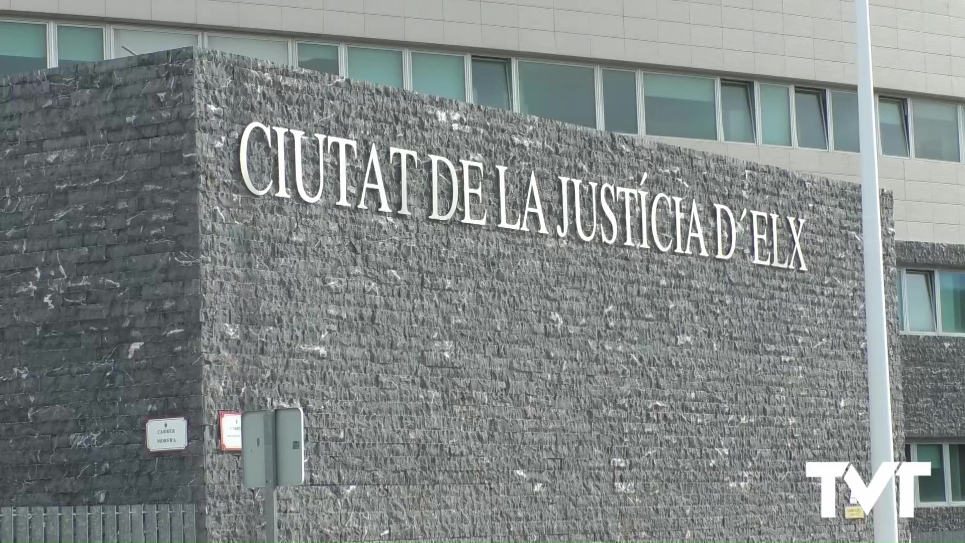 Imagen de Juzgan al presidente, tesorero, dos trabajadores y tres usuarios de una asociación cannábica de Torrevieja