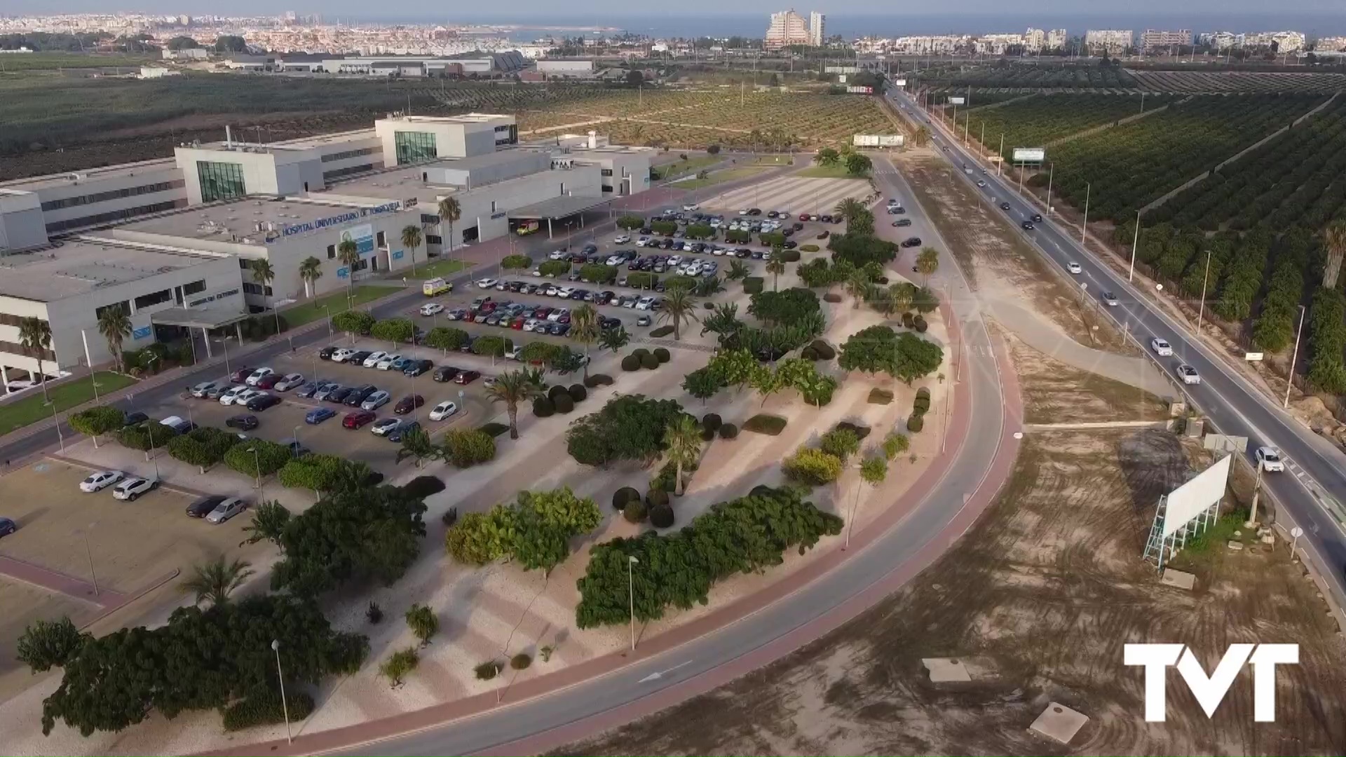 Imagen de El ayuntamiento de Torrevieja trabaja conjuntamente con Generalitat Valenciana para posibilitar una ampliación del Hospital de Torrevieja