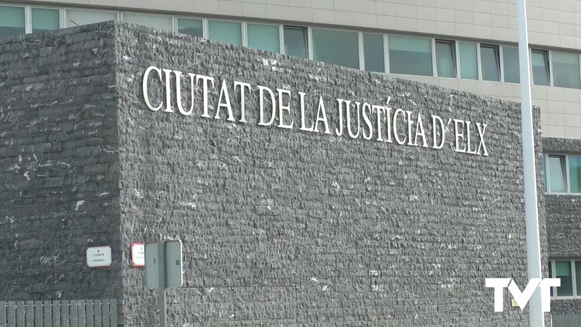 Imagen de Juzgan a tres personas acusados de presuntos delitos de tráfico de drogas