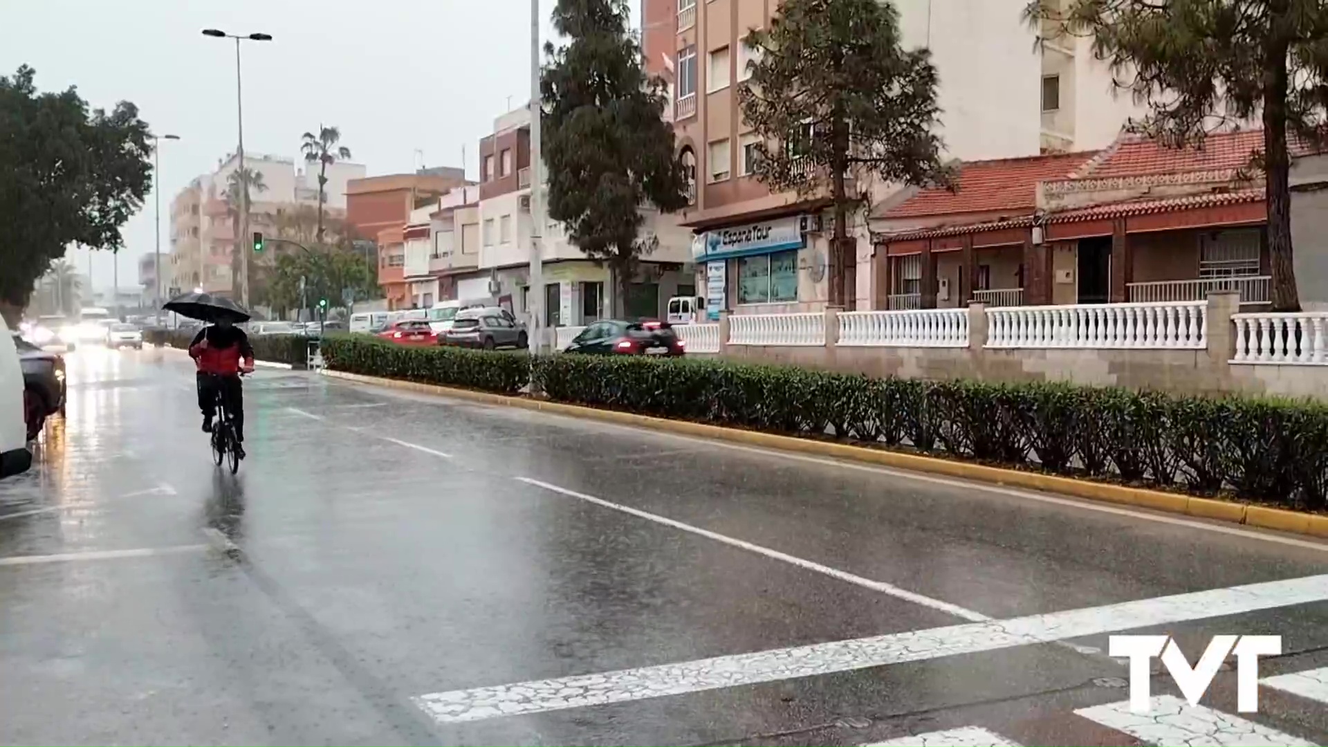Imagen de Fuertes e intensas lluvias dejan calles como ríos