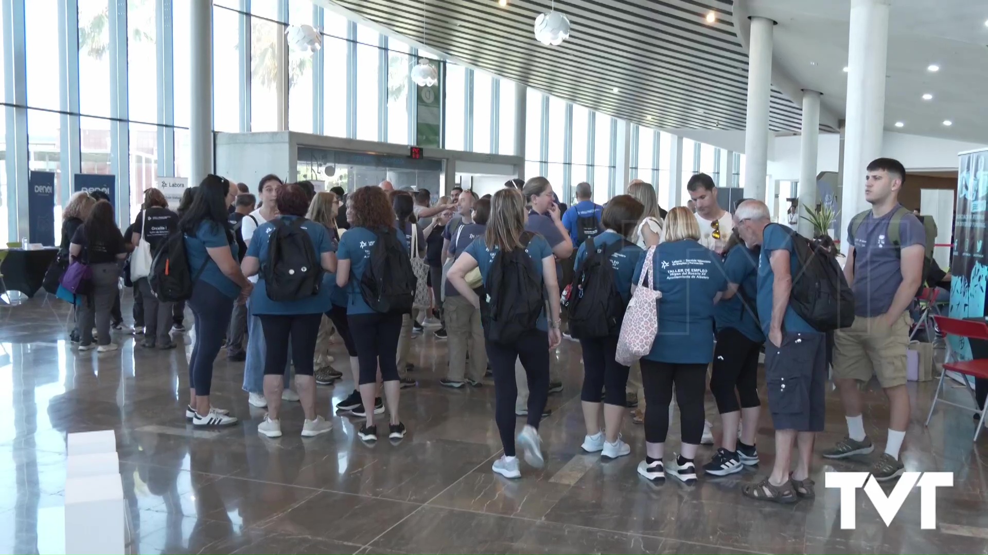 Imagen de 750 personas se inscriben para participar en la feria «Vega Baja Emplea» celebrada en el Auditorio de Torrevieja