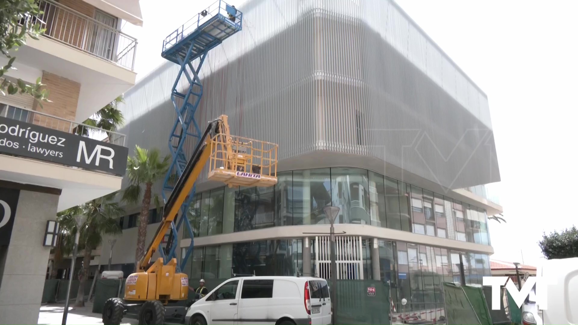 Imagen de Ya queda menos. Así avanza la obra de la nueva sede universitaria. Nuevo punto de referencia académica para Torrevieja
